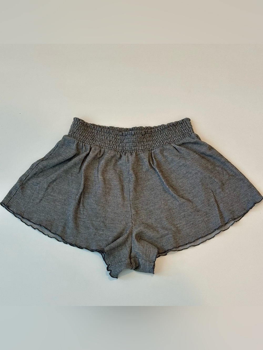 Aeropostale Waffle Knit Smocked Flare Lounge Shorts Grey White Size M